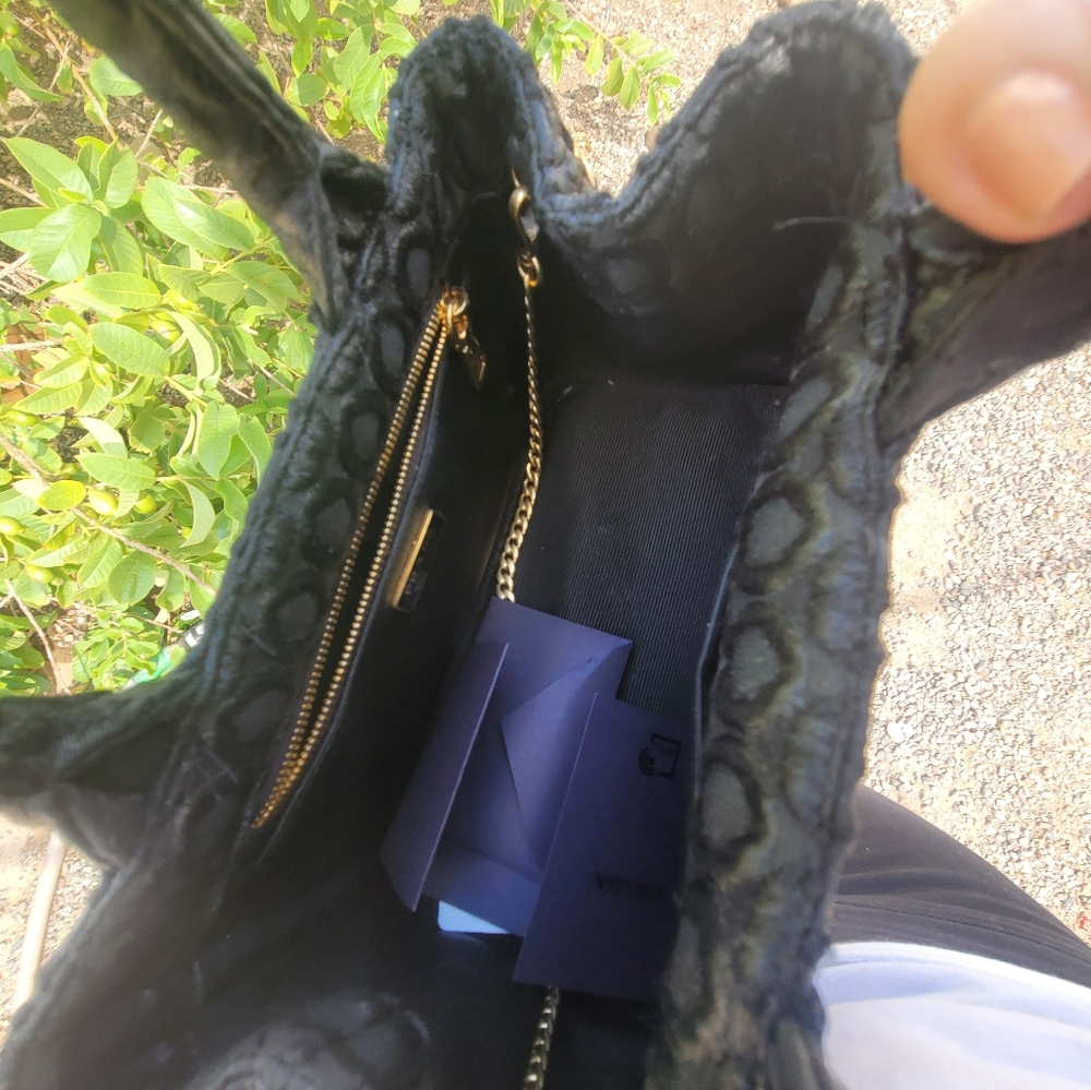 Prada Black Quilted Women's Bag - Picture 13 of 16